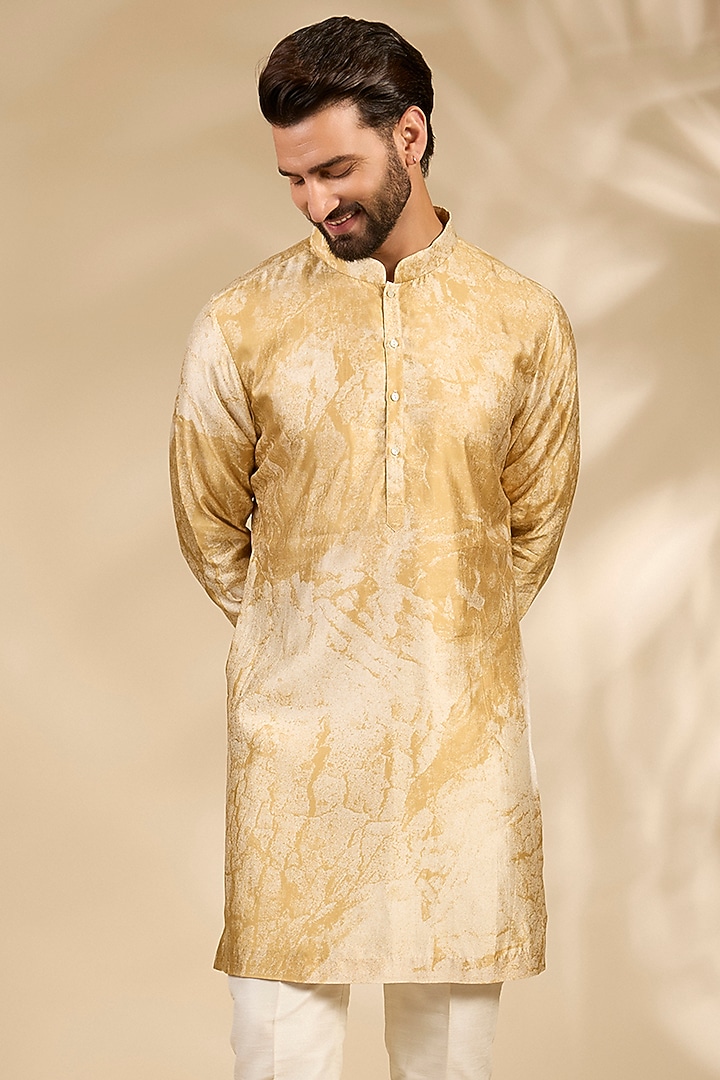 Mustard Silk Printed Kurta by Countrymade at Pernia's Pop Up Shop