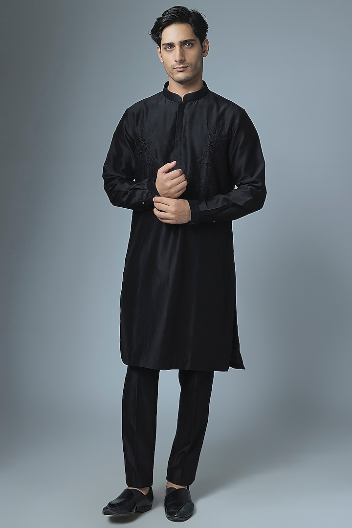 Black Chanderi Kurta Set by Countrymade at Pernia's Pop Up Shop