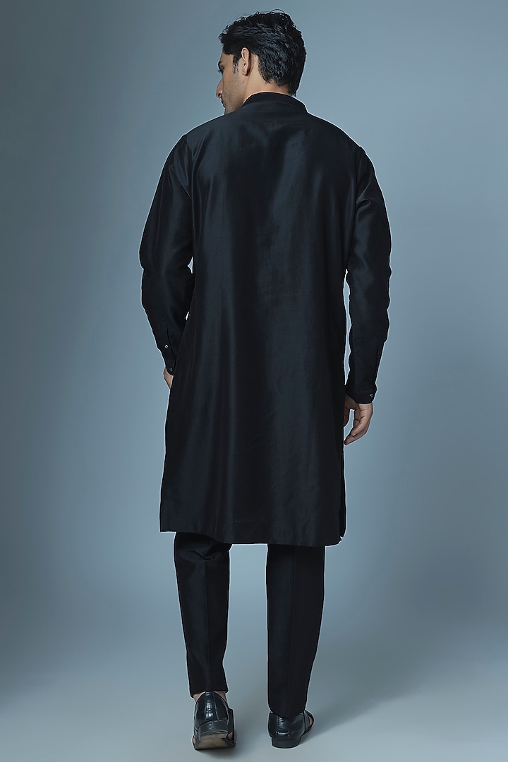 Black Chanderi Kurta Set by Countrymade at Pernia's Pop Up Shop