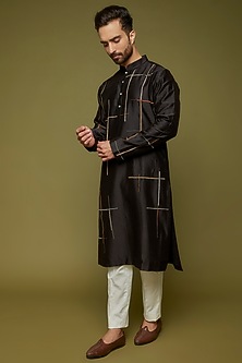 product-color-Black