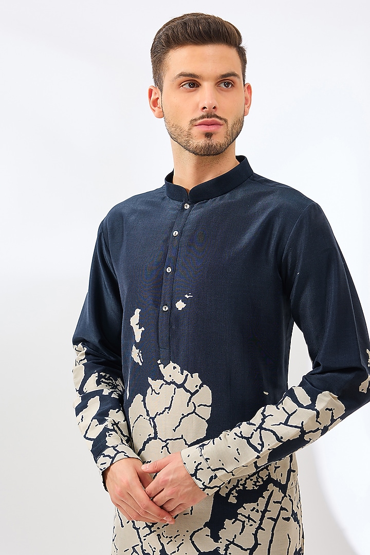 Navy Blue Chanderi Printed Kurta Set by Countrymade at Pernia's Pop Up Shop