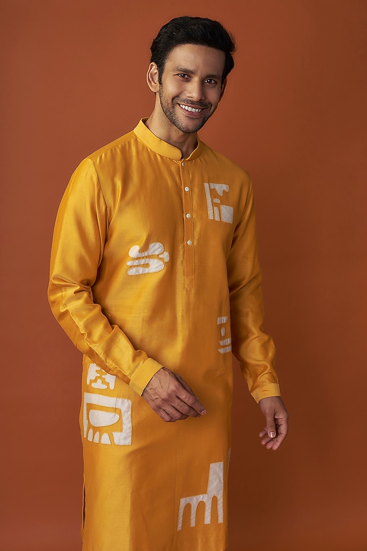 Mustard Chanderi Embroidered Kurta Set by Countrymade at Pernia's Pop Up Shop