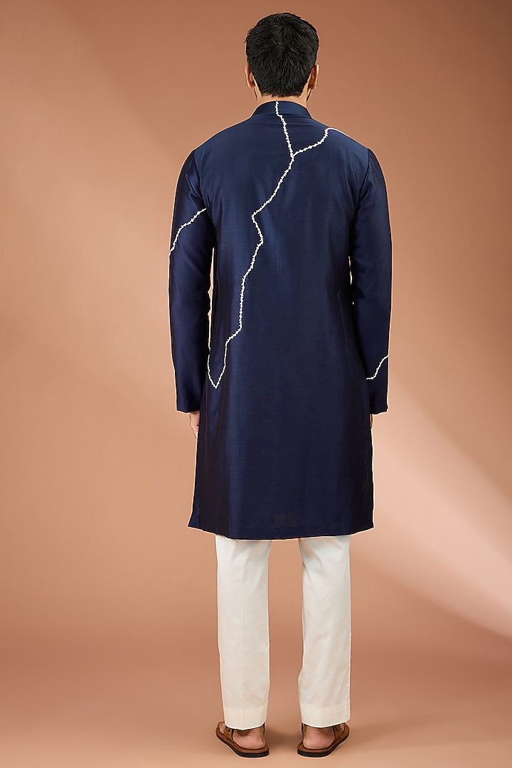 Navy Blue Chanderi Embroidered Kurta by Countrymade at Pernia's Pop Up Shop