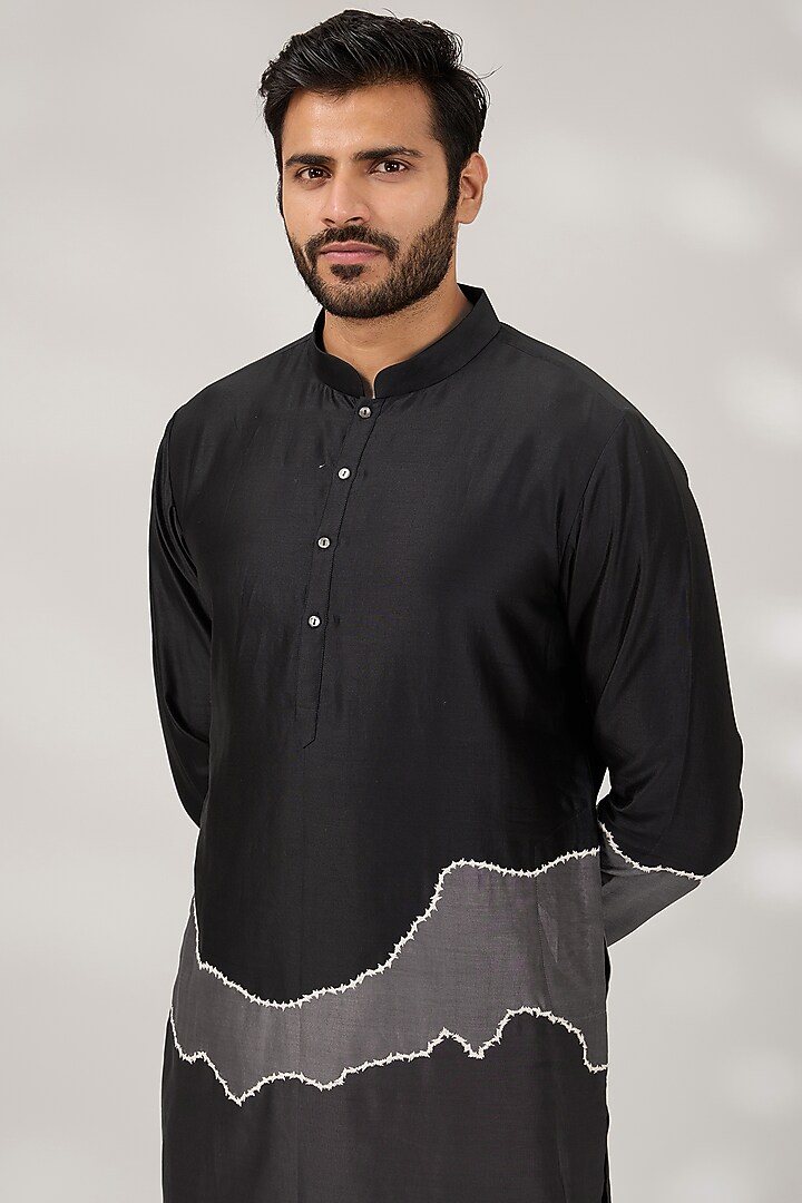 Black Chanderi Embroidered Kurta Set by Countrymade at Pernia's Pop Up Shop
