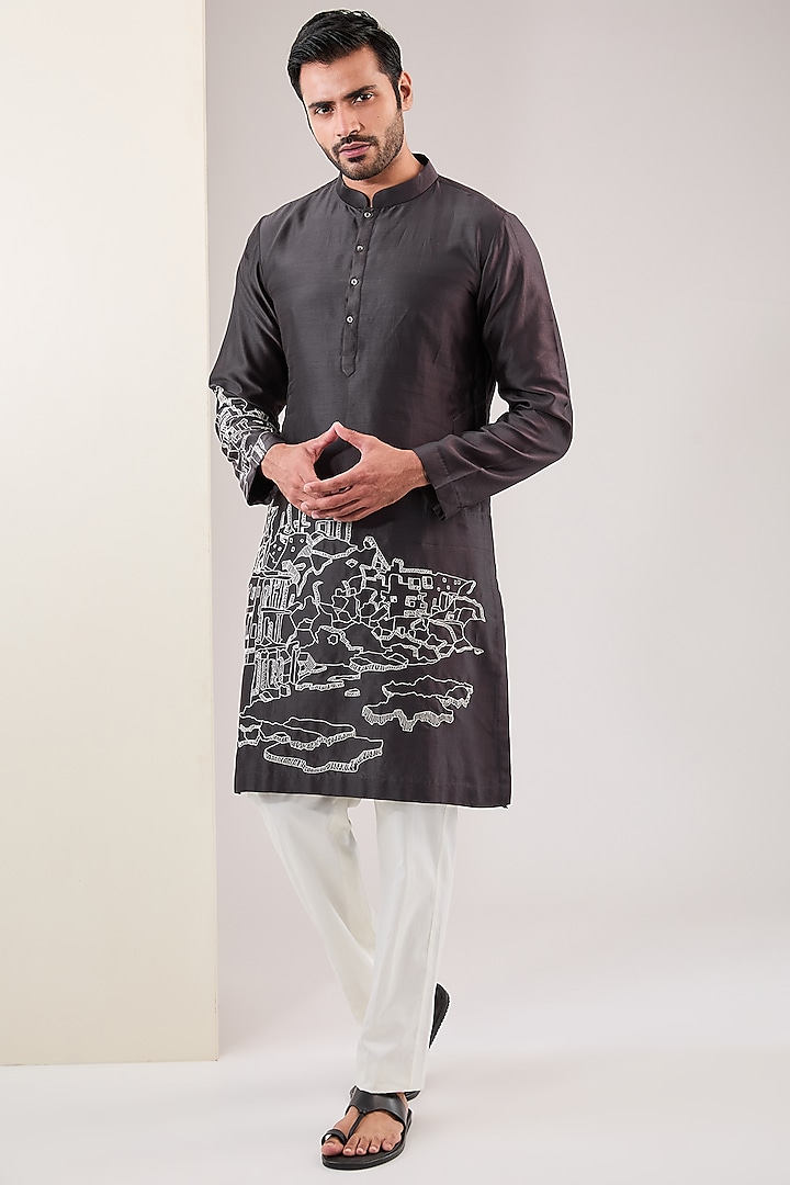 Grey Chanderi Embroidered Kurta Set by Countrymade