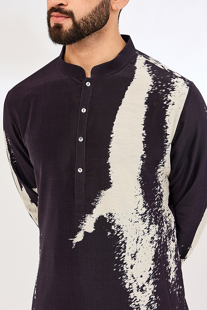 Navy Silk Printed Kurta Set by Countrymade at Pernia's Pop Up Shop