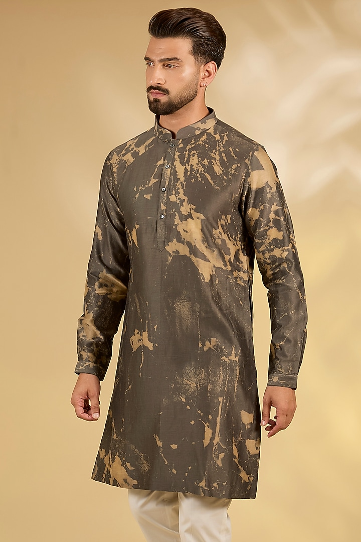 Olive & Brown Chanderi Kurta by Countrymade at Pernia's Pop Up Shop