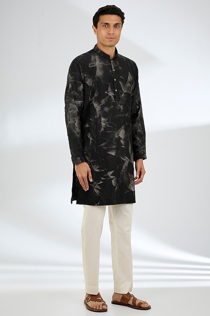 Black & Brown Chanderi Kurta by Countrymade