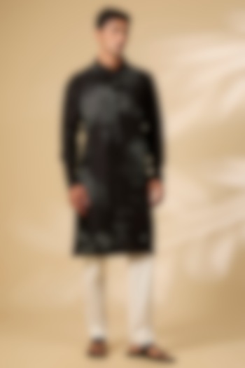 Black Chanderi Kurta Set by Countrymade at Pernia's Pop Up Shop