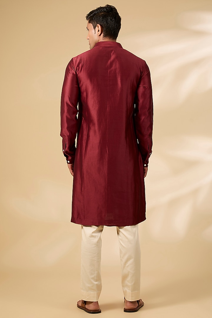 Maroon Chanderi Kurta Set by Countrymade at Pernia's Pop Up Shop