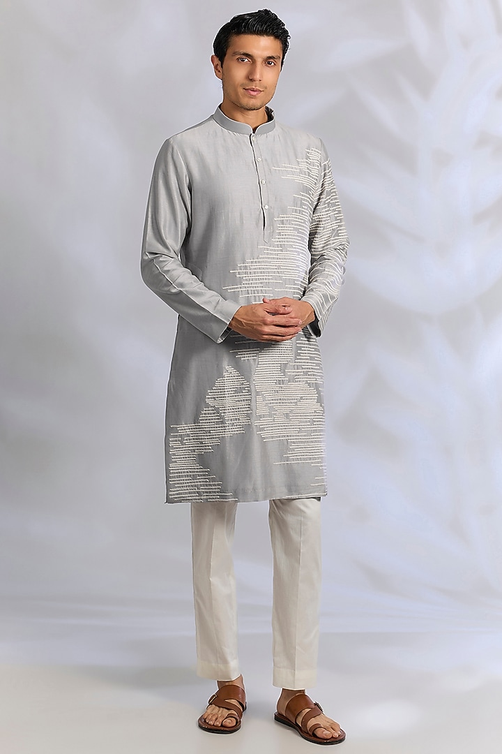 Silver & White Chanderi Kurta Set by Countrymade at Pernia's Pop Up Shop