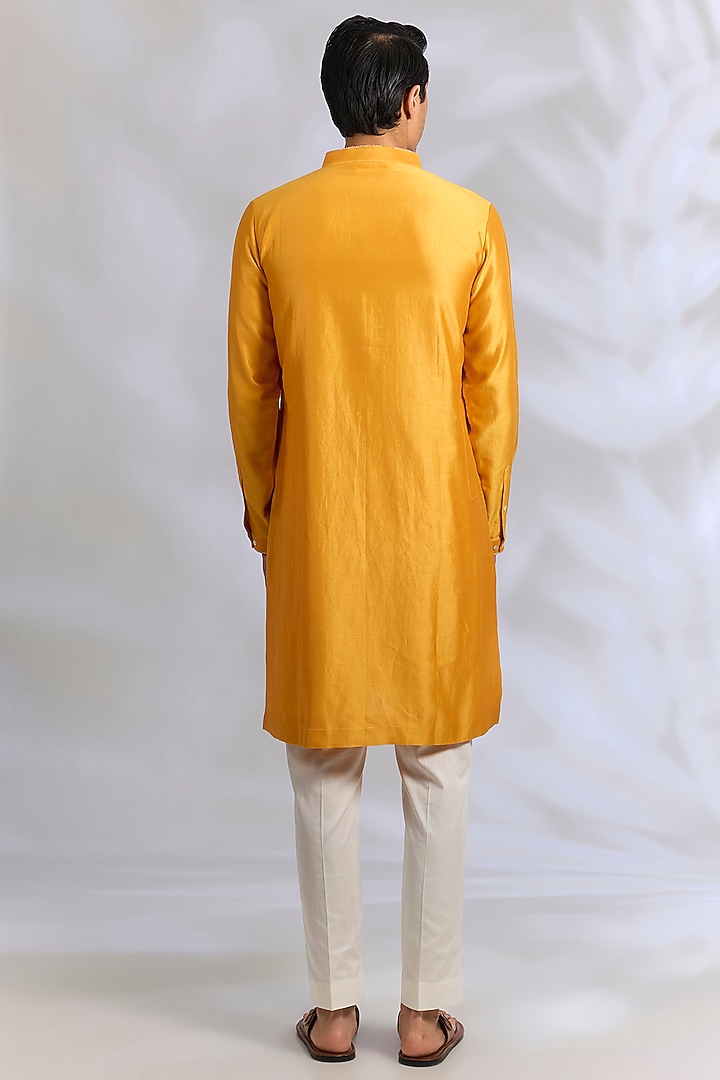 Mustard Chanderi Kurta Set by Countrymade at Pernia's Pop Up Shop