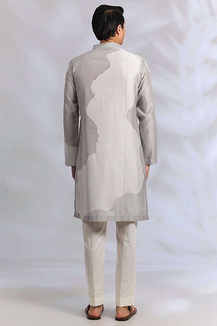 Silver & Ivory Chanderi Kurta Set by Countrymade at Pernia's Pop Up Shop