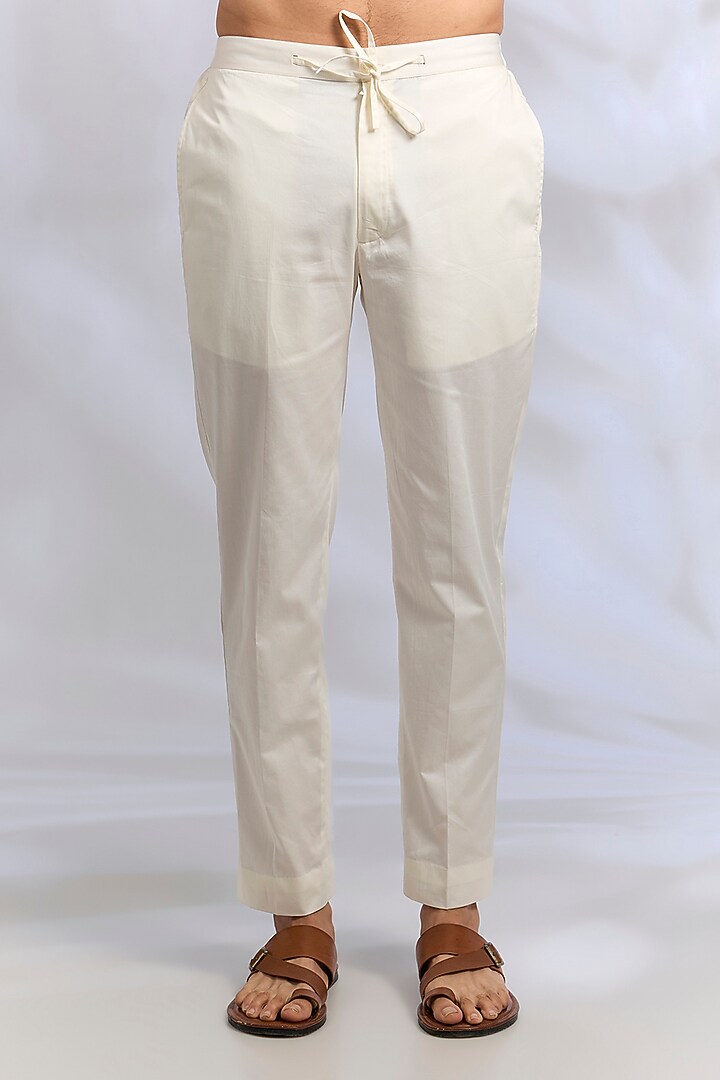 Silver & Ivory Chanderi Kurta Set by Countrymade at Pernia's Pop Up Shop