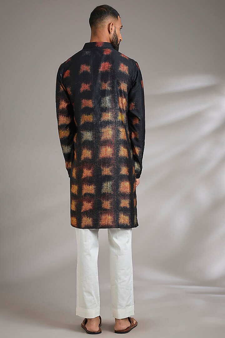 Multi-Colored Spun Silk Printed Kurta by Countrymade at Pernia's Pop Up Shop