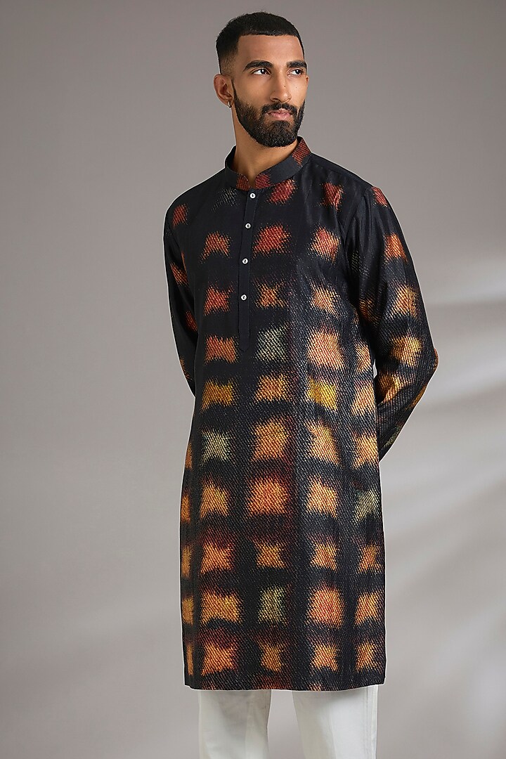 Multi-Colored Spun Silk Printed Kurta by Countrymade at Pernia's Pop Up Shop