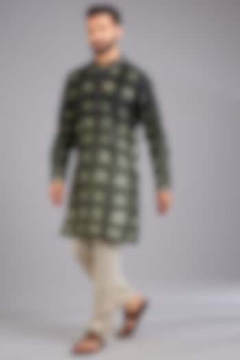 Olive Green Dupion Silk Printed Kurta by Countrymade at Pernia's Pop Up Shop