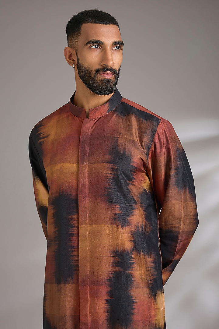 Multi-Colored Spun Silk Printed Kurta by Countrymade at Pernia's Pop Up Shop
