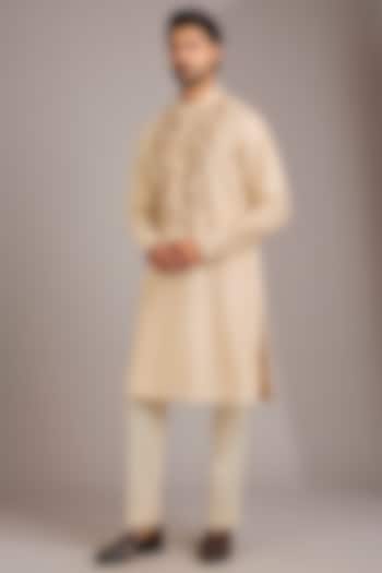 Ivory Silk Kurta Set by Countrymade at Pernia's Pop Up Shop