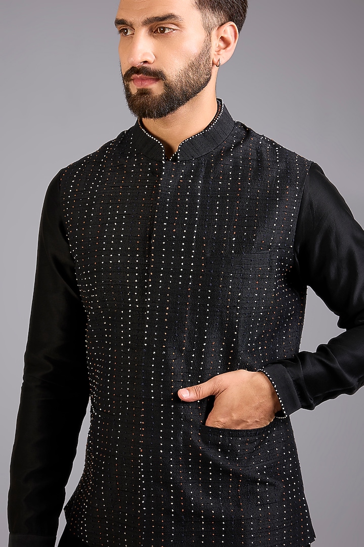 Black Dupion Silk Embroidered Bundi Jacket Set by Countrymade at Pernia's Pop Up Shop