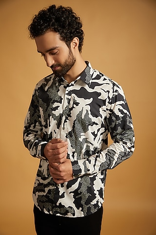 Black & White Cotton Printed Shirt by Countrymade