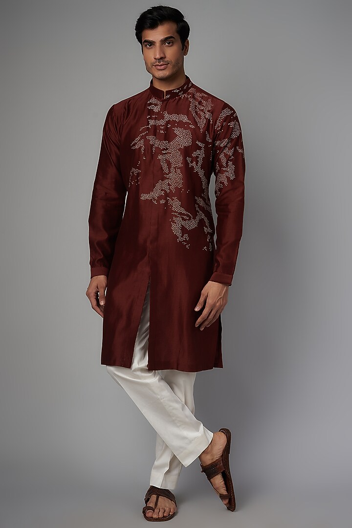 Red Chanderi Silk Hand Embroidered Kurta Set by Countrymade at Pernia's Pop Up Shop