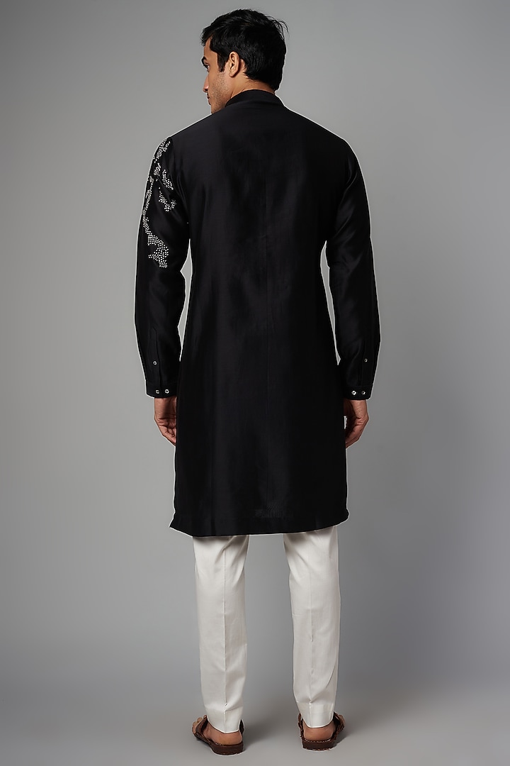 Black Chanderi Silk Hand Embroidered Kurta Set by Countrymade at Pernia's Pop Up Shop