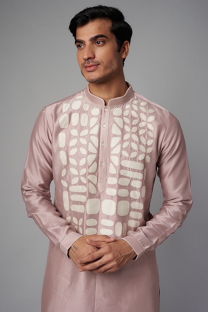 Onion Pink Chanderi Hand Embroidered Kurta Set by Countrymade at Pernia's Pop Up Shop