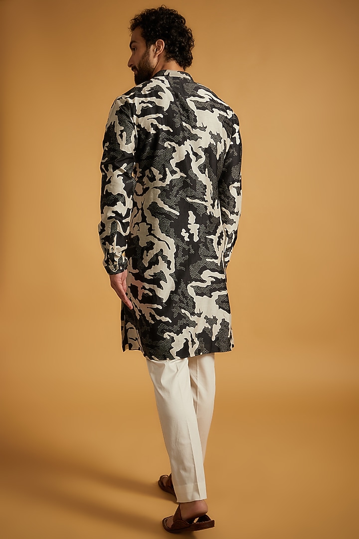 Black & White Chanderi Silk Shadow Printed Kurta by Countrymade at Pernia's Pop Up Shop