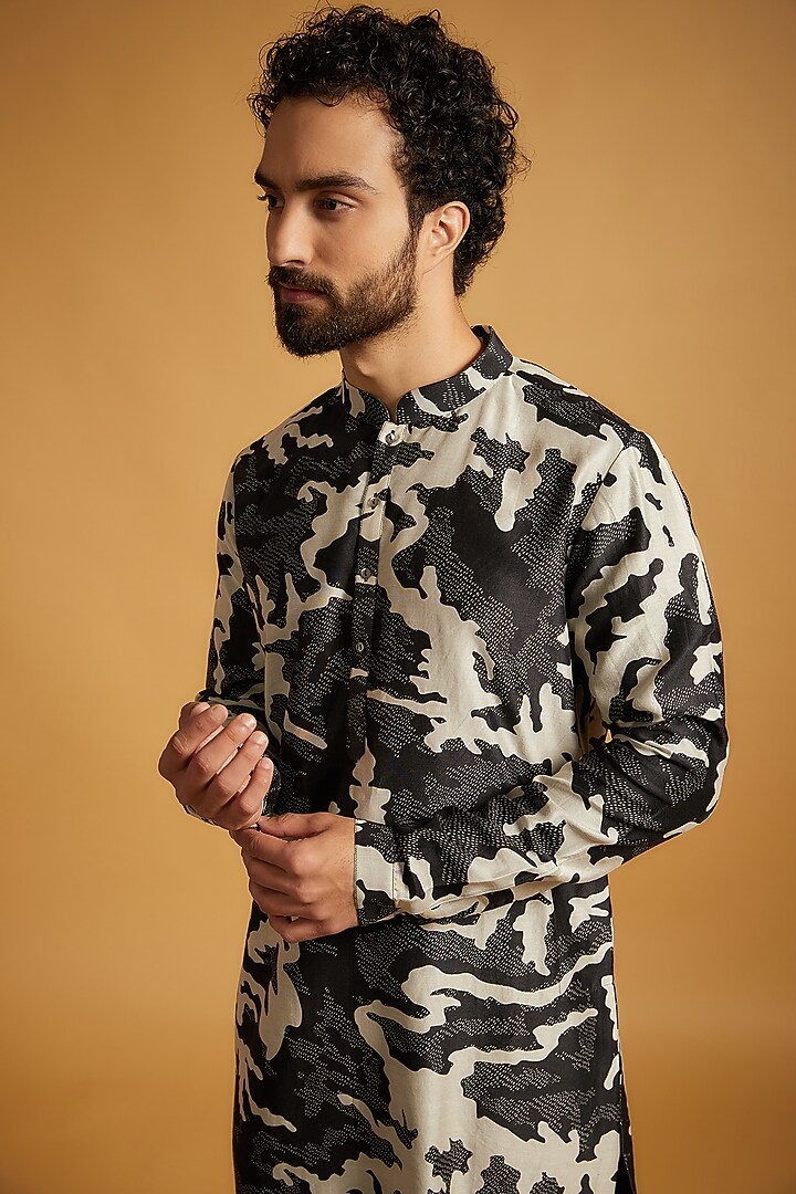 Black & White Chanderi Silk Shadow Printed Kurta by Countrymade at Pernia's Pop Up Shop