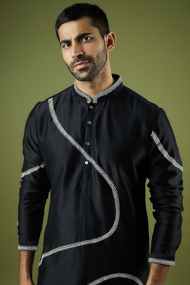 Black Matka Silk Hand Embroidered Kurta Set by Countrymade at Pernia's Pop Up Shop