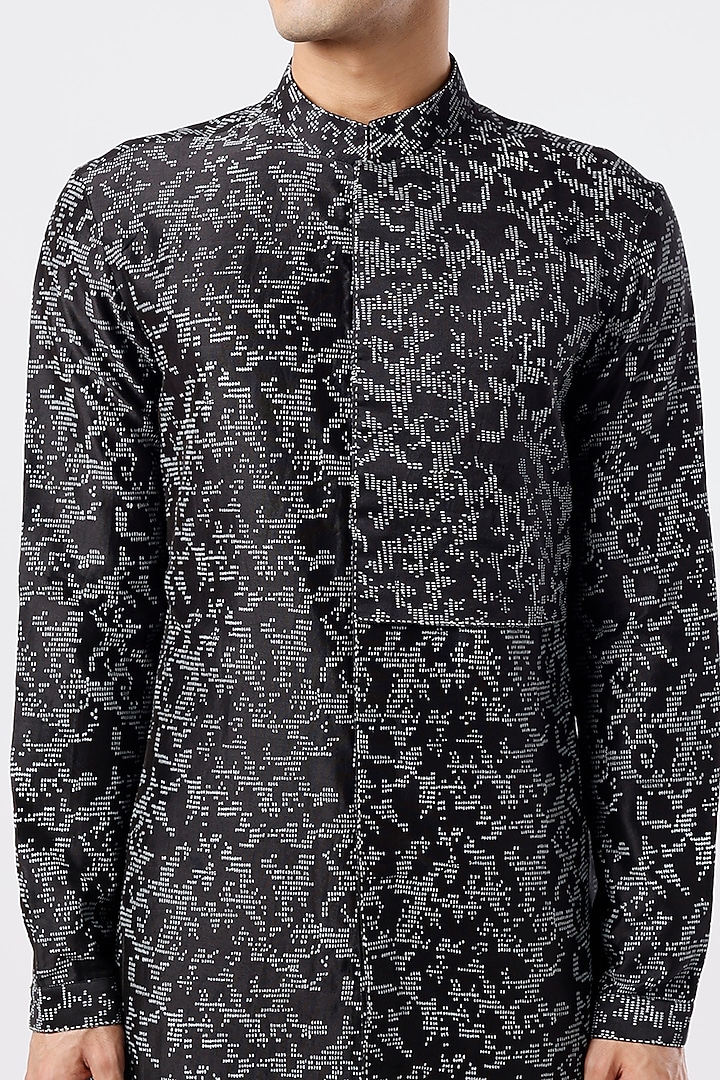 Black Chanderi Block Printed Kurta Set by Countrymade at Pernia's Pop Up Shop