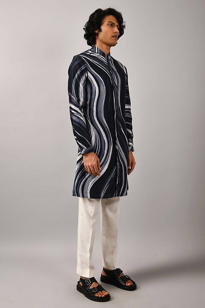 Navy Silk Printed Kurta by Countrymade at Pernia's Pop Up Shop