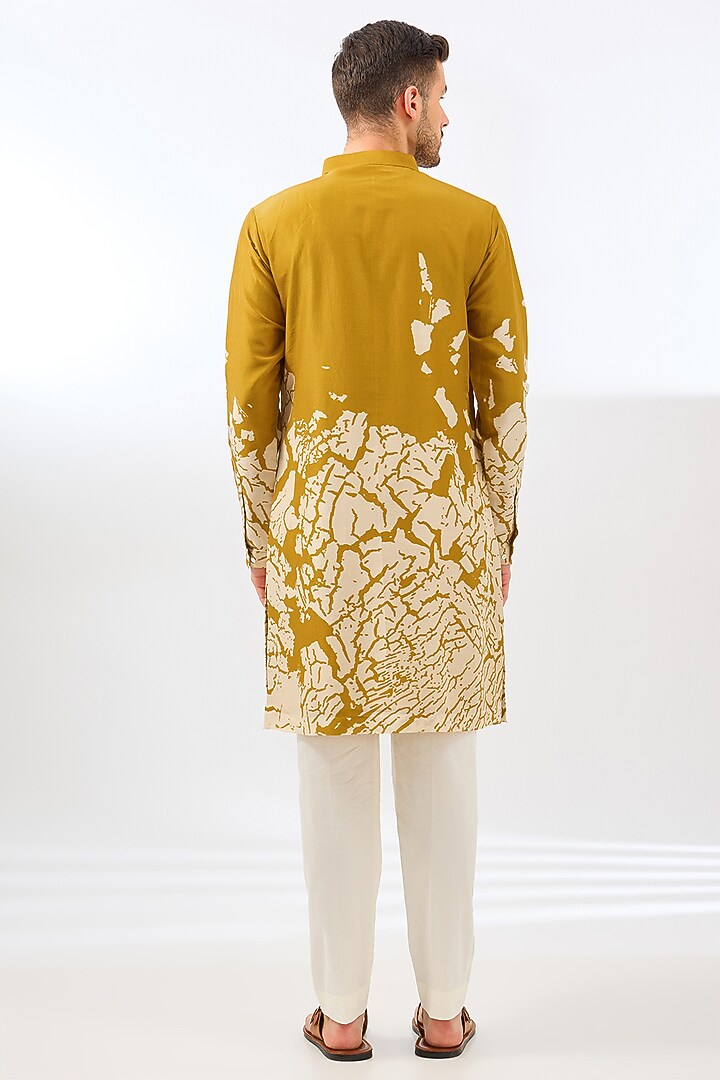 Mustard Chanderi Kurta by Countrymade at Pernia's Pop Up Shop