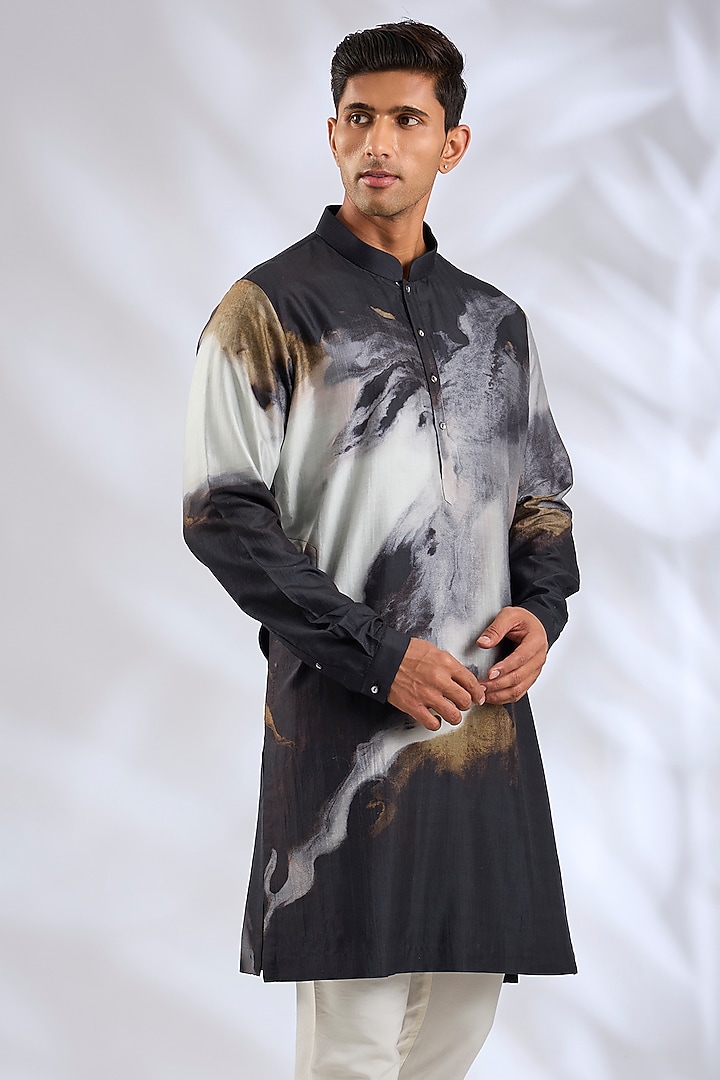 Multi-Colored Silk Kurta by Countrymade at Pernia's Pop Up Shop