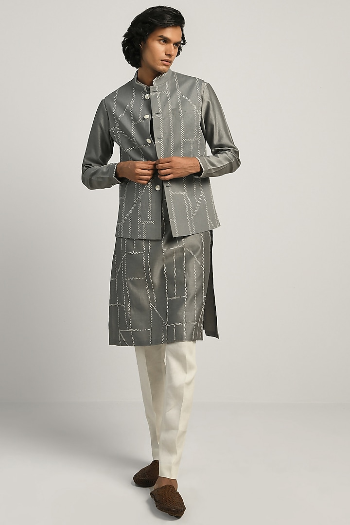Smoke Grey Chanderi Hand Embroidered Kurta Set by Countrymade at Pernia's Pop Up Shop