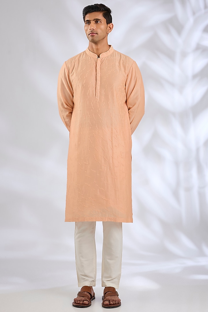 Peach Chanderi Kurta Set by Countrymade at Pernia's Pop Up Shop