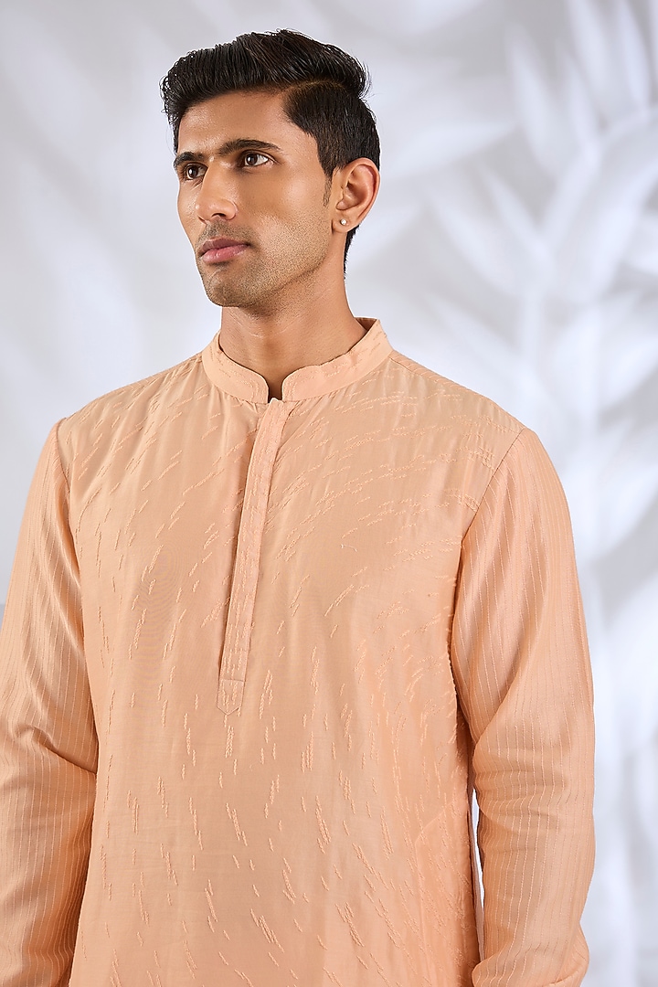 Peach Chanderi Kurta Set by Countrymade at Pernia's Pop Up Shop