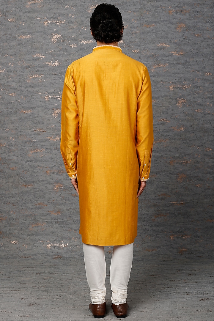 Mustard Chanderi Embroidered Kurta Set by Countrymade at Pernia's Pop Up Shop