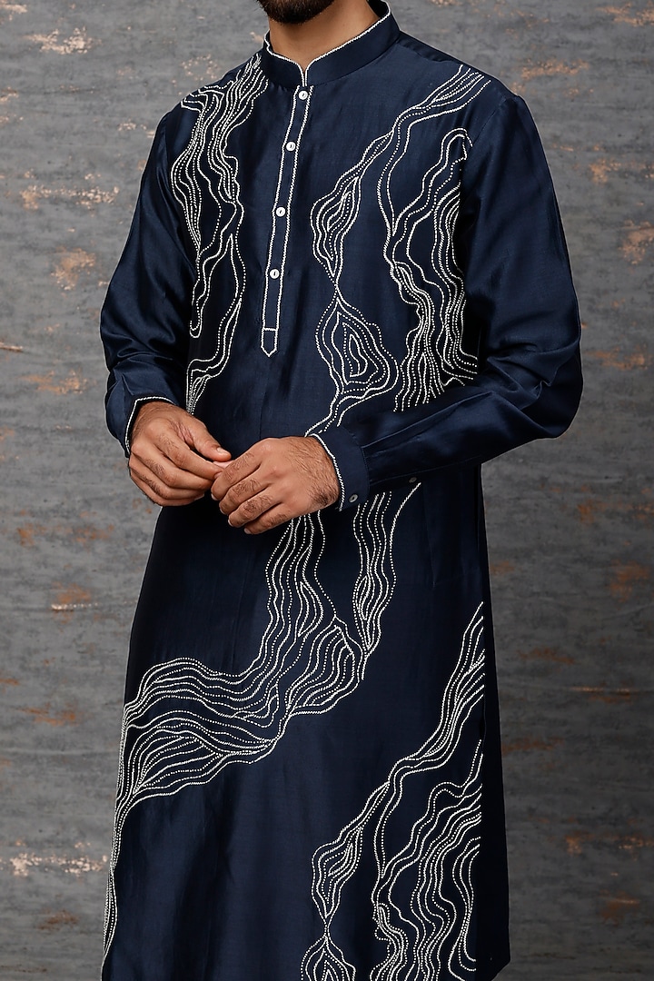 Navy Blue Chanderi Embroidered Kurta Set by Countrymade at Pernia's Pop Up Shop