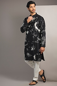 product-color-Black