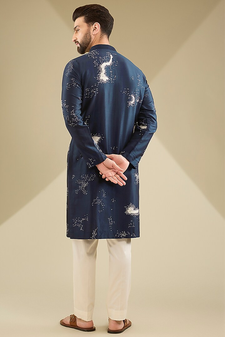 Navy Chanderi Embroidered Kurta Set by Countrymade at Pernia's Pop Up Shop
