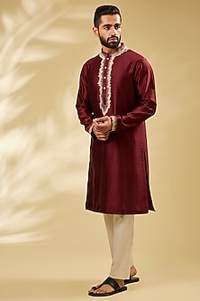 product-color-Maroon