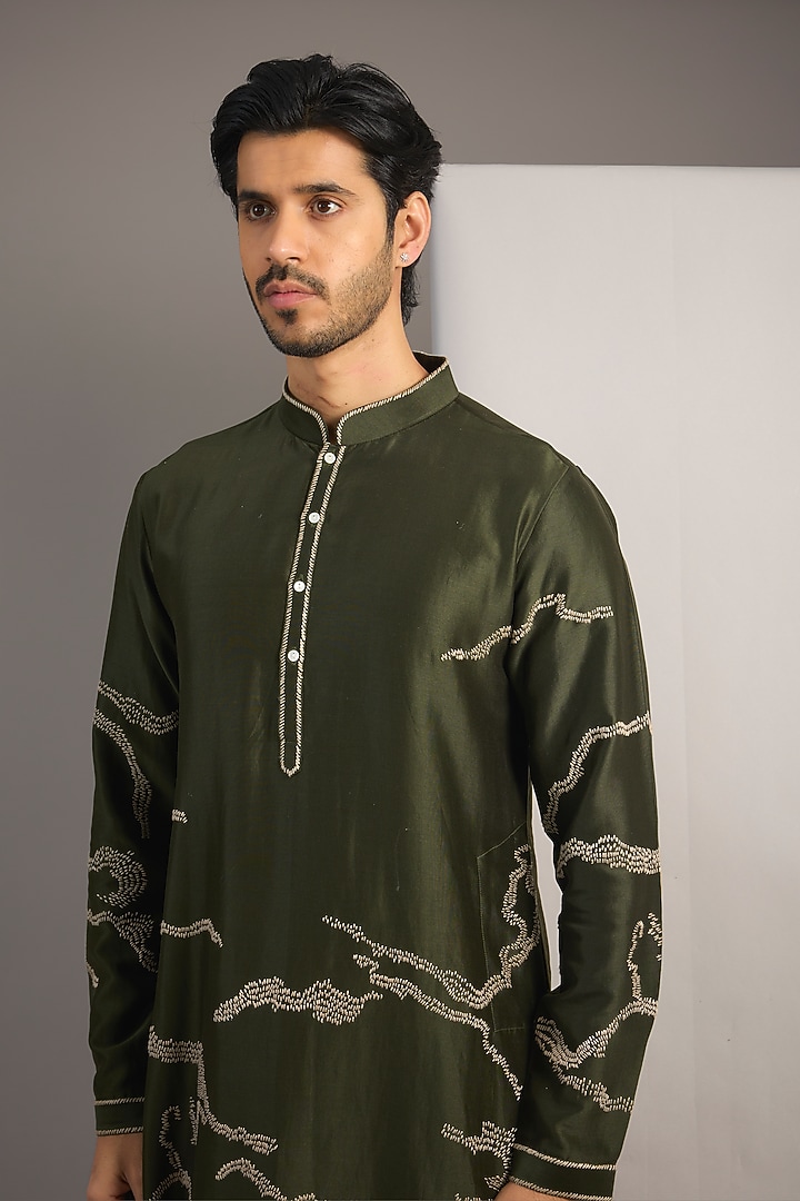 Olive Chanderi Embroidered Kurta Set by Countrymade at Pernia's Pop Up Shop