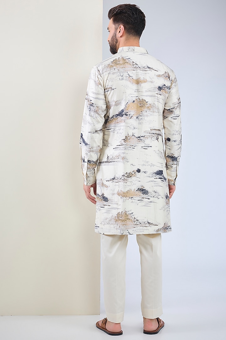 White Silk Kurta by Countrymade at Pernia's Pop Up Shop