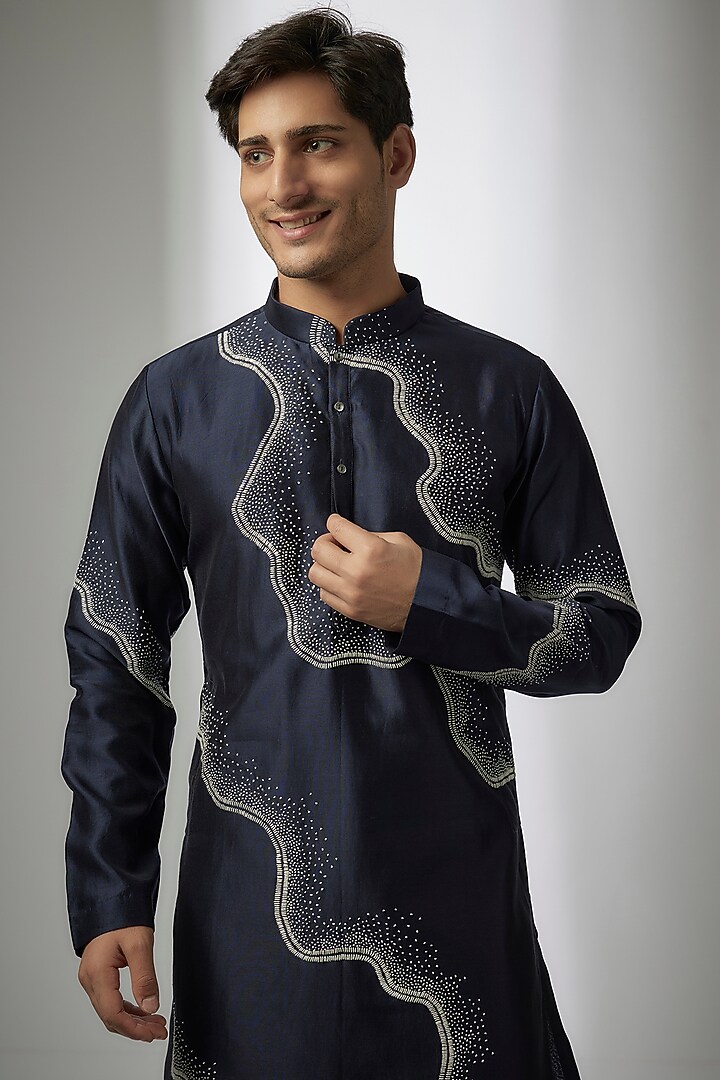 Blue Chanderi Hand Embroidered Kurta Set by Countrymade at Pernia's Pop Up Shop