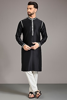 product-color-Black