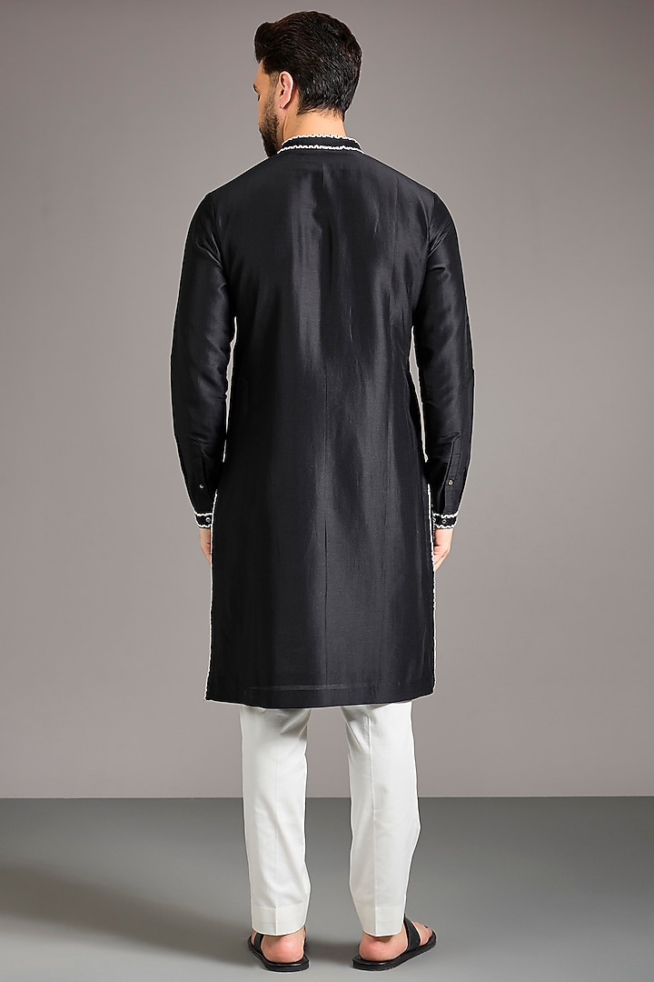 Black Chanderi Embroidered Kurta Set by Countrymade at Pernia's Pop Up Shop