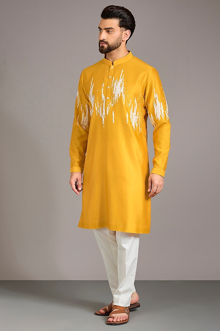 Mustard Chanderi Embroidered Kurta Set by Countrymade