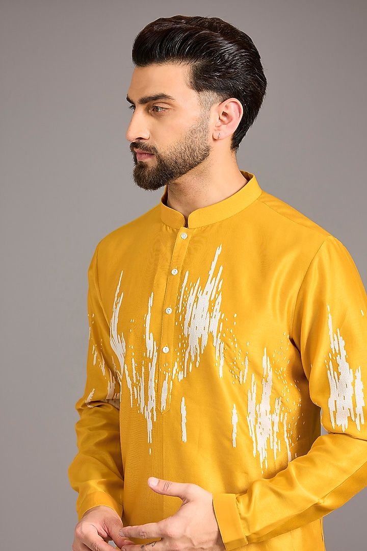 Mustard Chanderi Embroidered Kurta Set by Countrymade at Pernia's Pop Up Shop